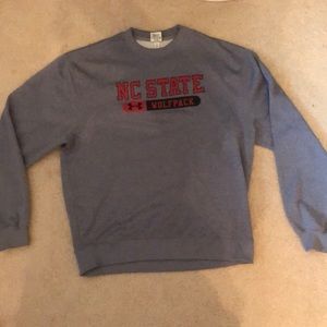 NC State Under Armour crewneck sweatshirt medium